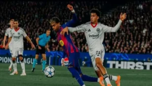 برشلونة يعكس النتيجة ويحقق انتصارًا حاسمًا على فرانكفورت في مباراة مثيرة